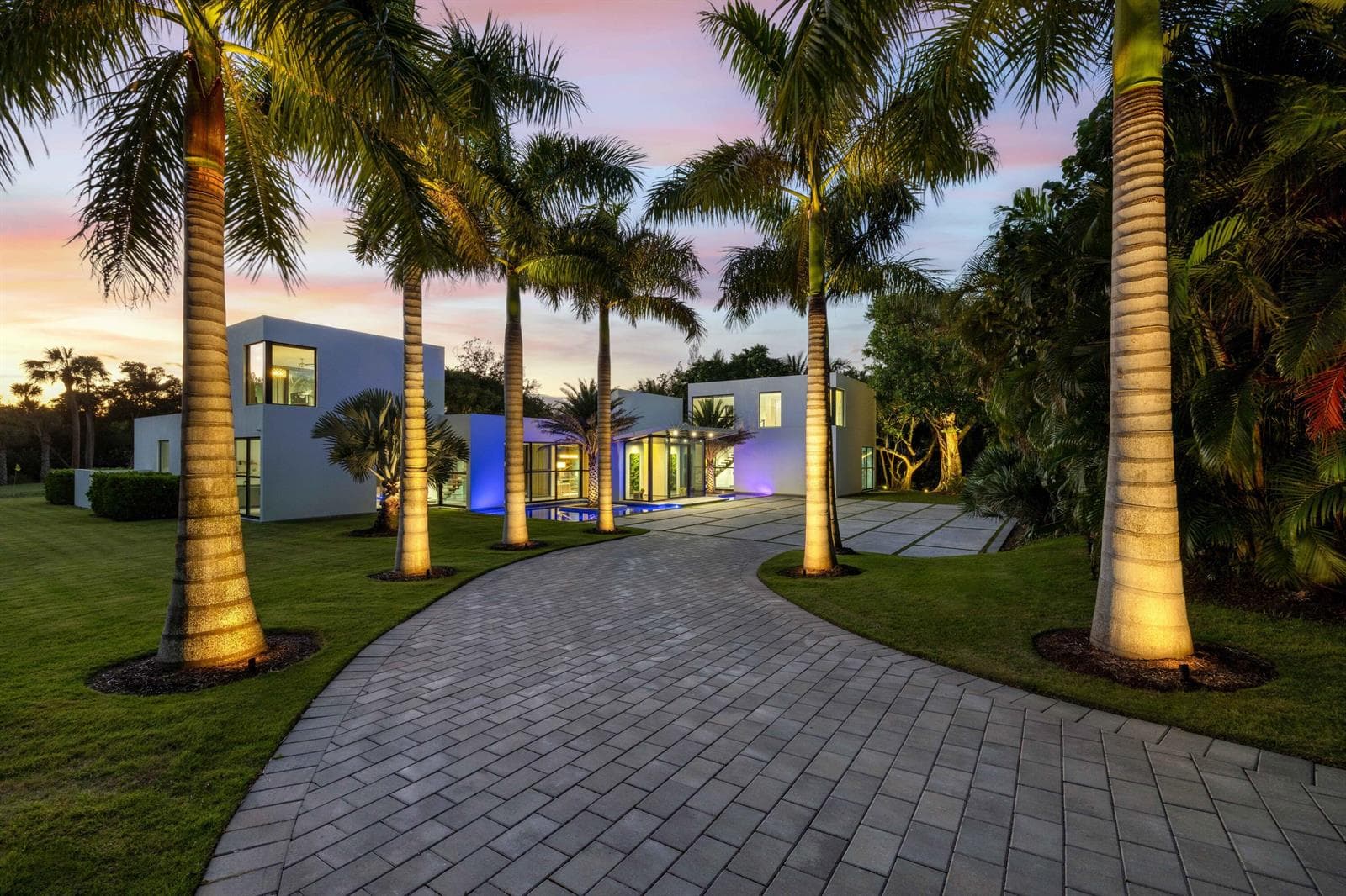 12 N Beach Road, Jupiter Island, FL 33455 photo 2