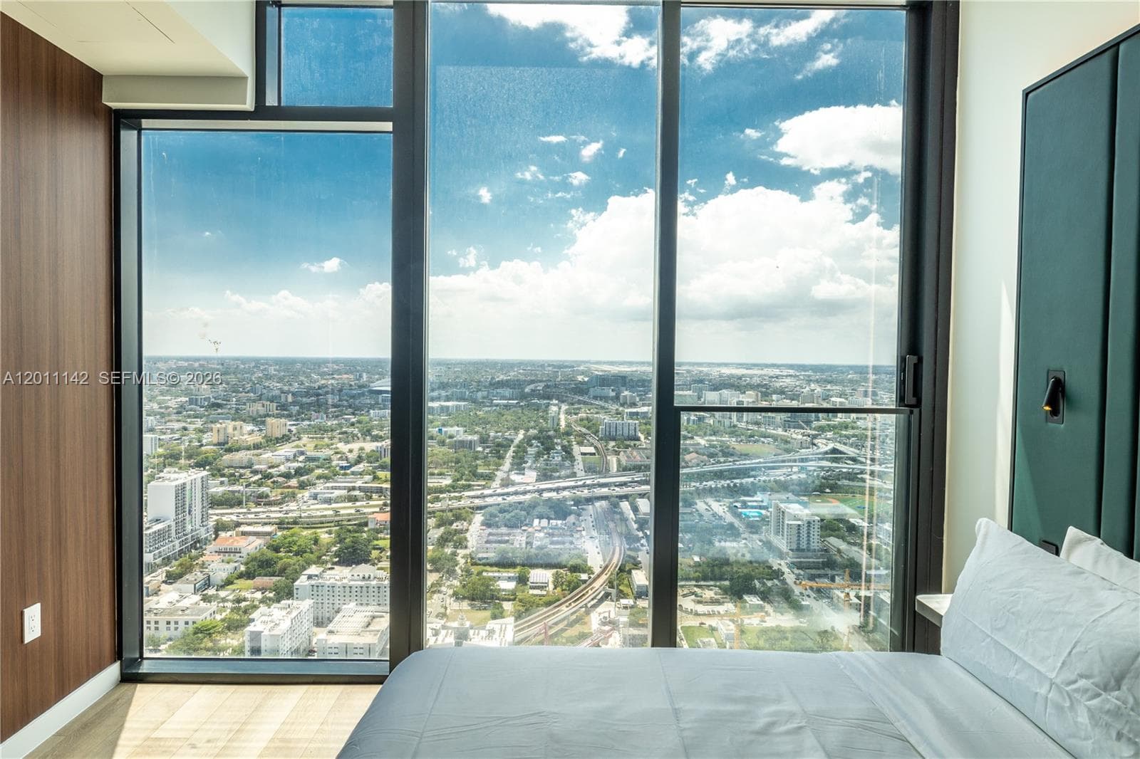 20 NE 11th st # 5306, Miami, FL 33132