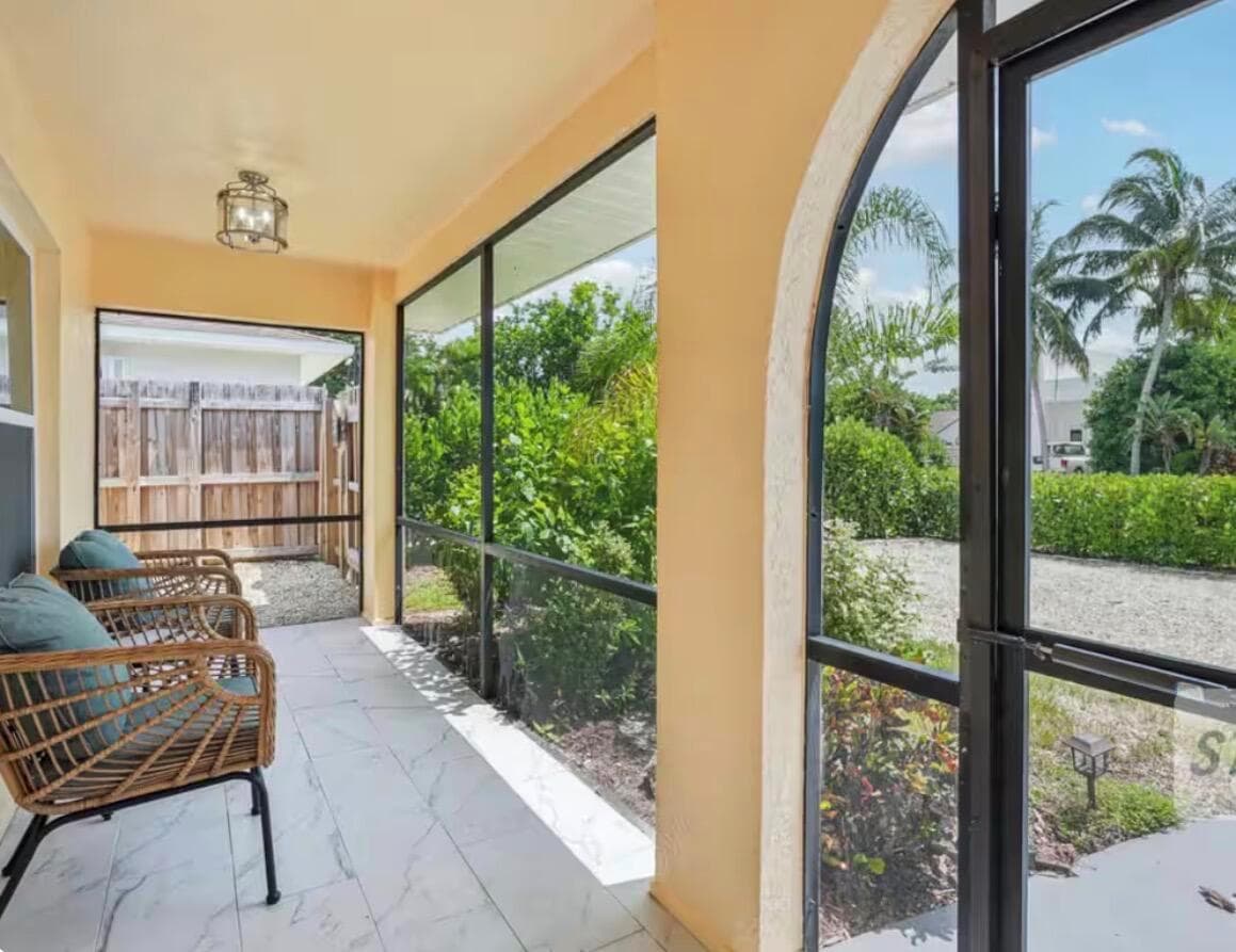 705 N 103rd Ave Avenue N, Naples, FL 34108 photo 5