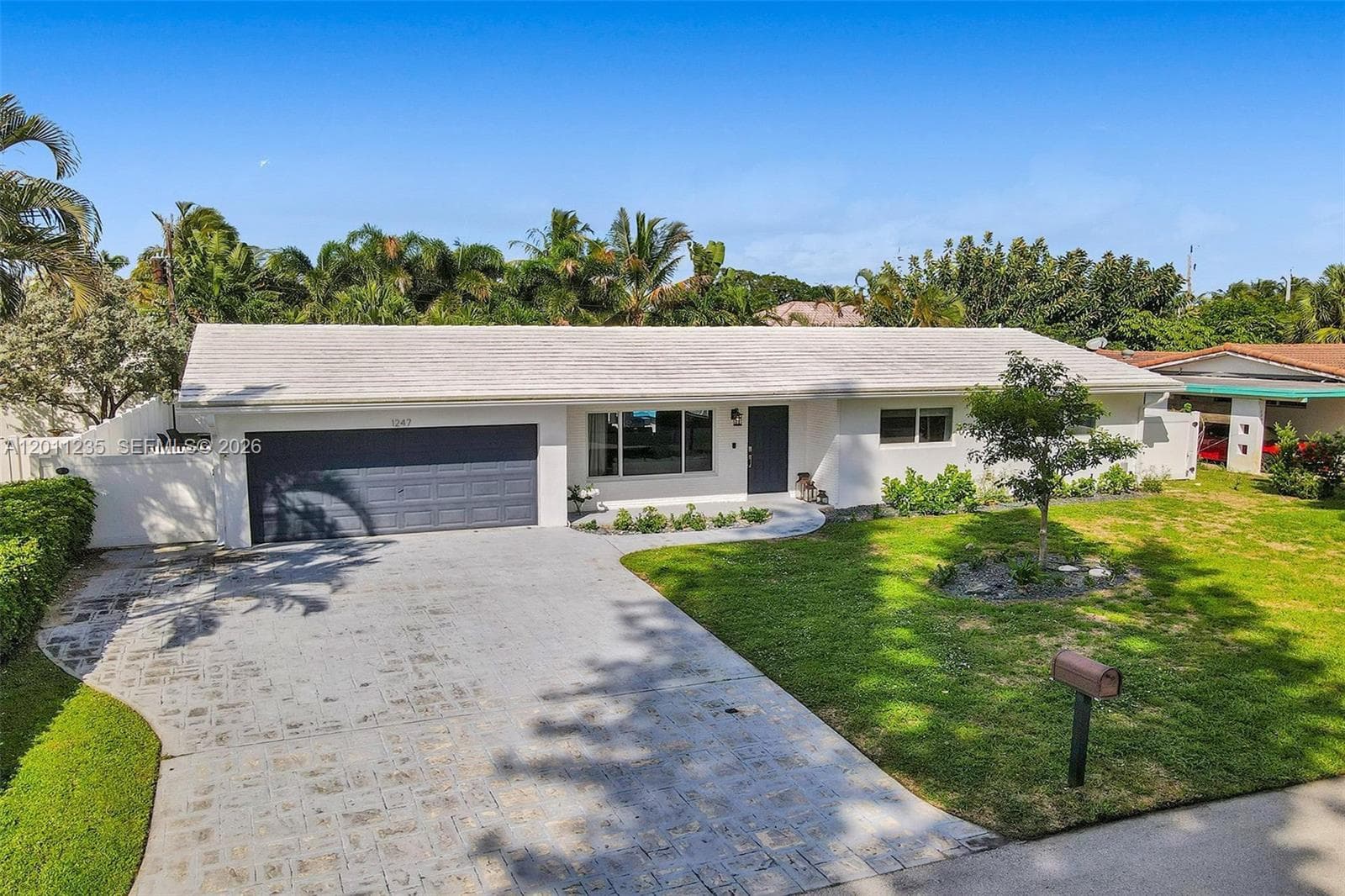 1247 SE 7th Ct, Deerfield Beach, FL 33441 photo 2