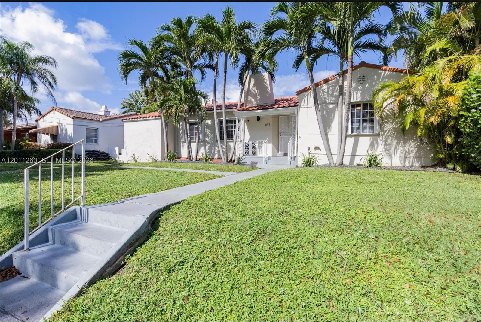 437 NE 107th St, Miami, FL 33161 photo 2