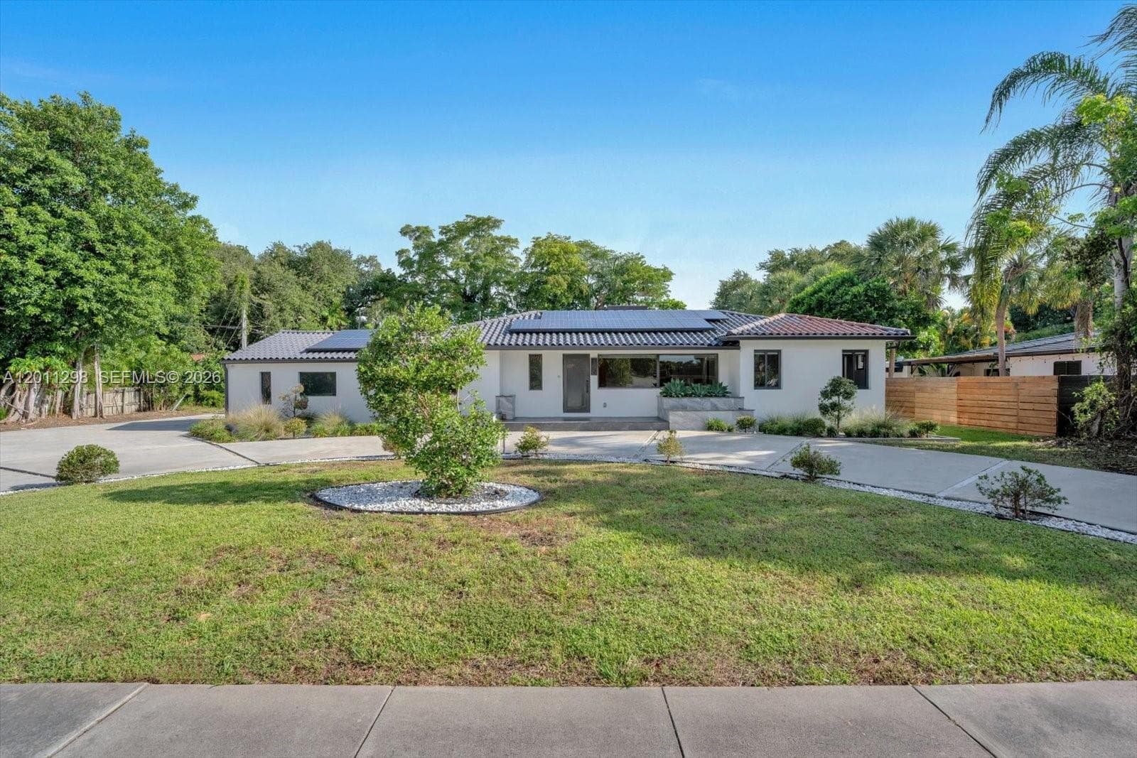29 NE 95th St, Miami Shores, FL 33138 photo 2
