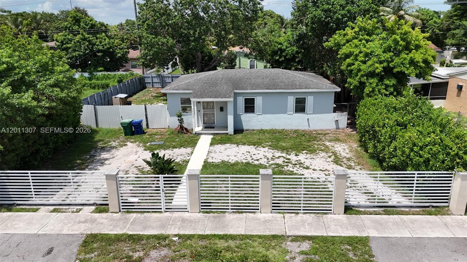 335 NW 187th St, Miami Gardens, FL 33169