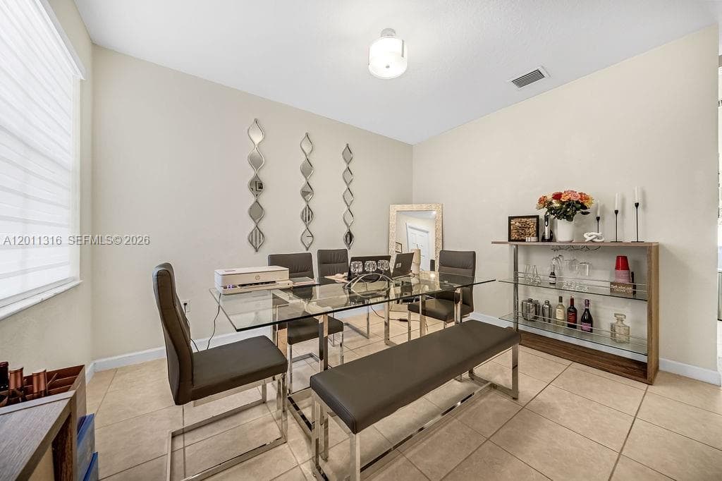 10657 W 32nd Ln, Miami Lakes, FL 33018 photo 3