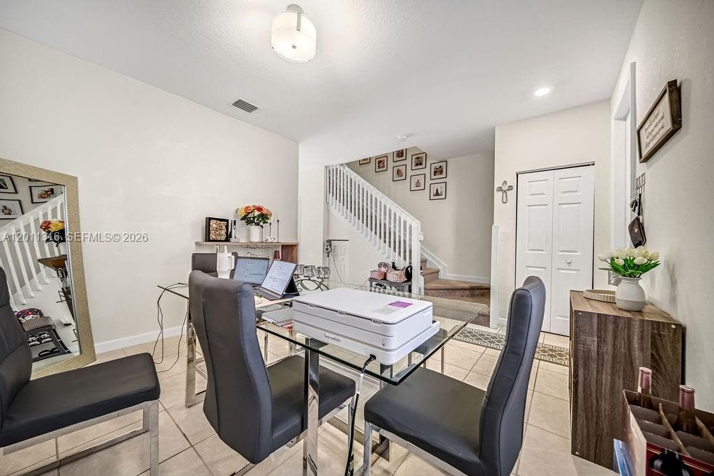 10657 W 32nd Ln, Miami Lakes, FL 33018 photo 5