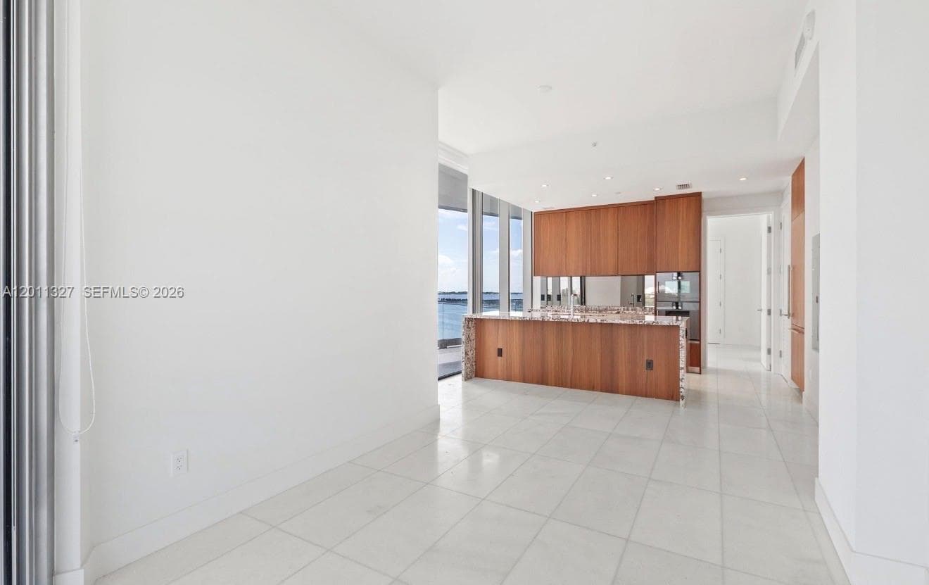 175 SE 25th Rd # 704, Miami, FL 33129 photo 3