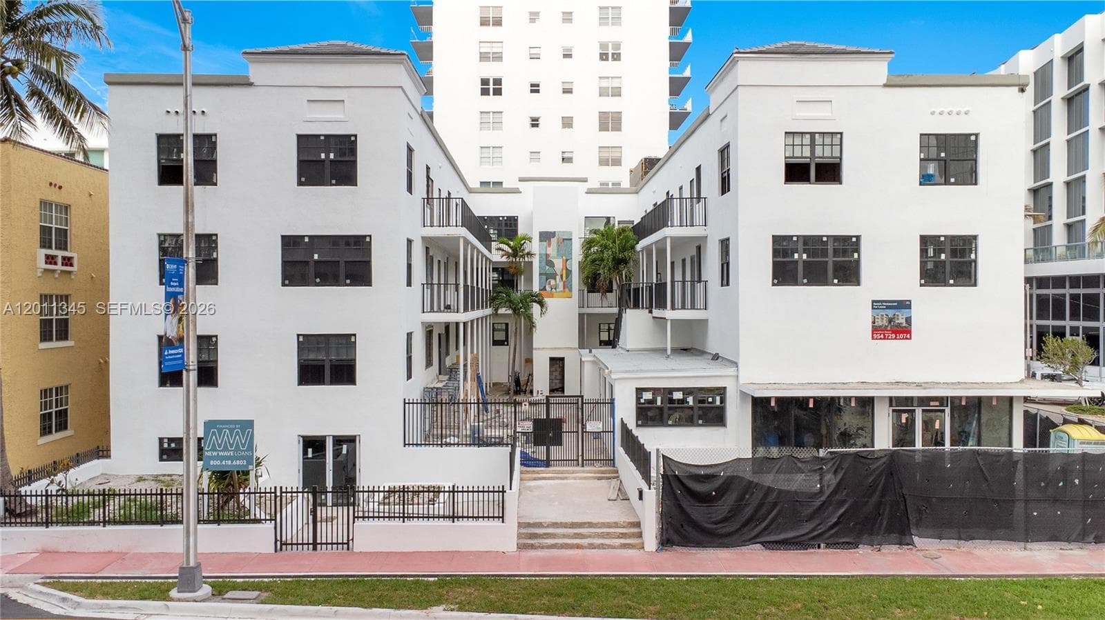 2814 Collins Ave, Miami Beach, FL 33140 photo 2