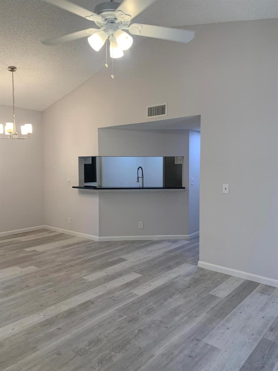 12 Via De Casas Sur # 102, Boynton Beach, FL 33426 photo 4