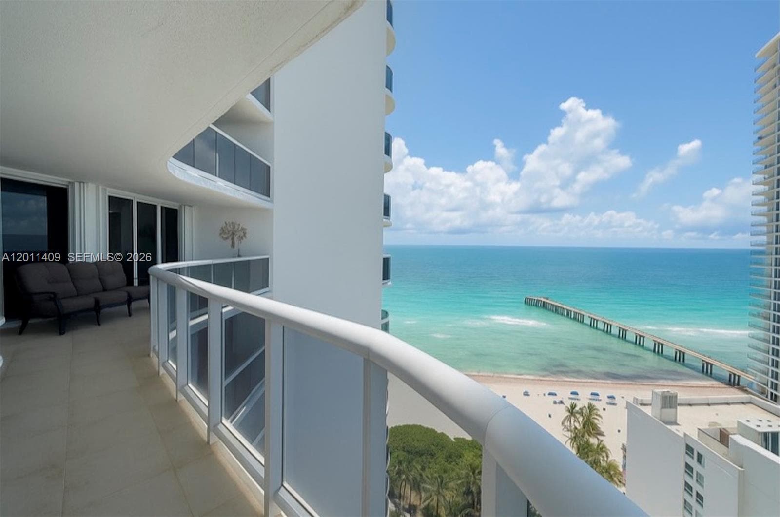 16711 Collins Ave # 2301, Sunny Isles Beach, FL 33160 photo 2