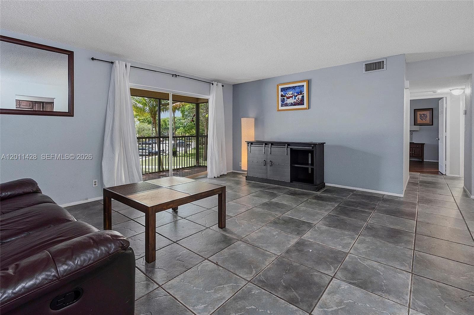 3083 N Oakland Forest Dr # 206, Oakland Park, FL 33309 photo 4
