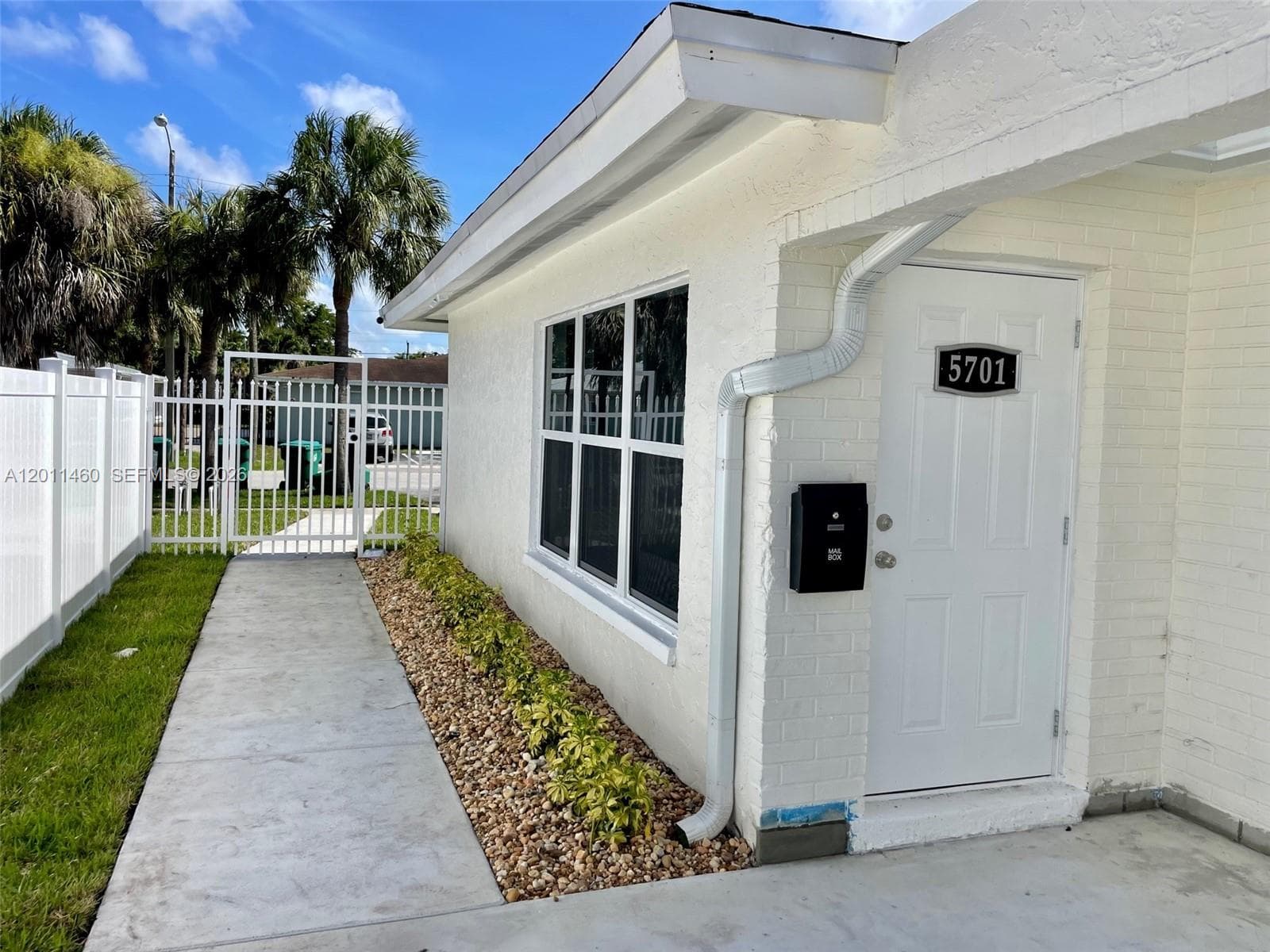 5711 NW 28th St # 5711, Lauderhill, FL 33313 photo 3