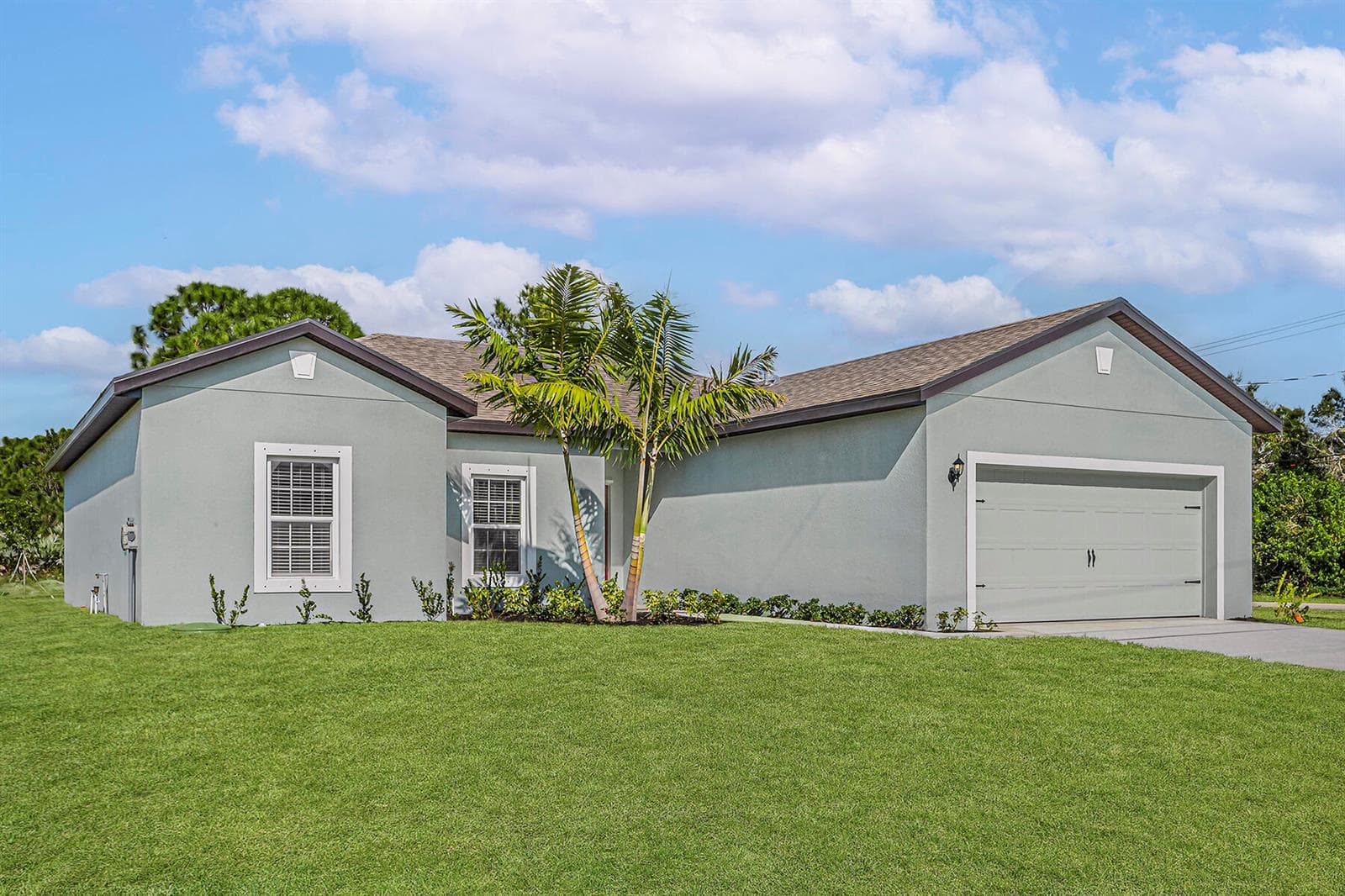 8446 104th Court, Vero Beach, FL 32967 photo 2
