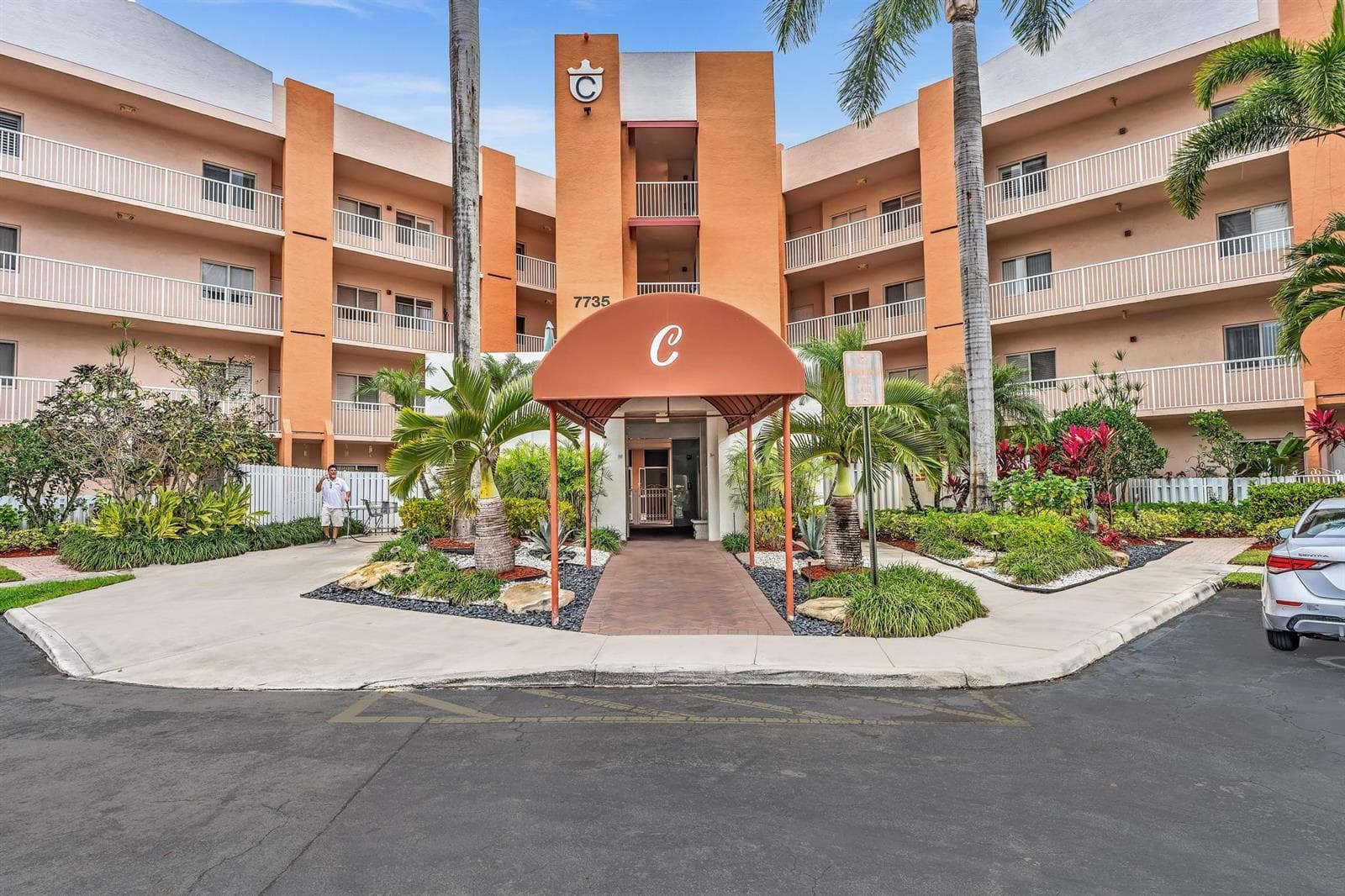 7735 Yardley Drive # 406, Tamarac, FL 33321 photo 2