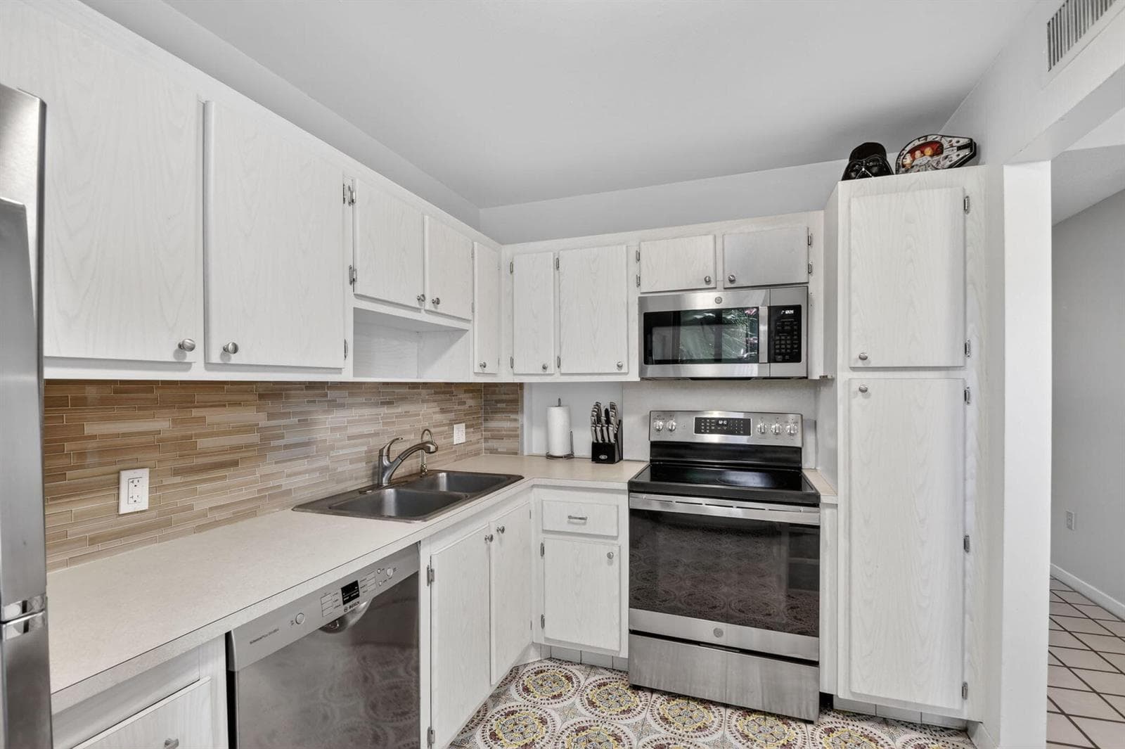4272 Deste Court # 101, Lake Worth, FL 33467 photo 3