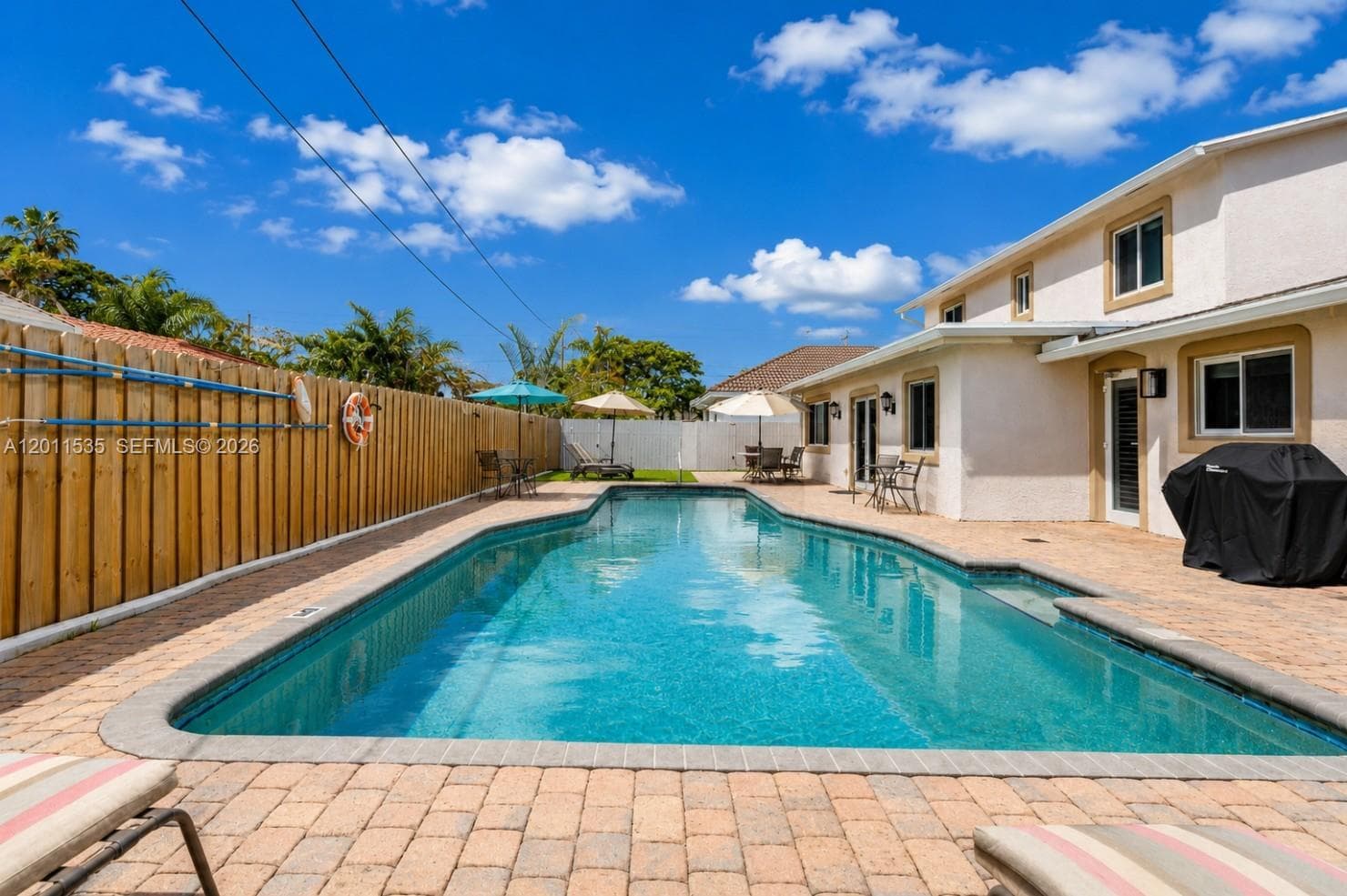 1660 NE 25th Ave, Pompano Beach, FL 33062 photo 2