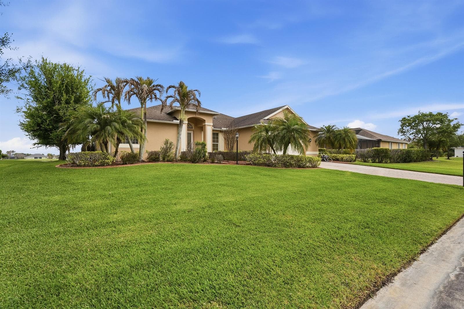 1215 Southlakes Way SW, Vero Beach, FL 32968 photo 5