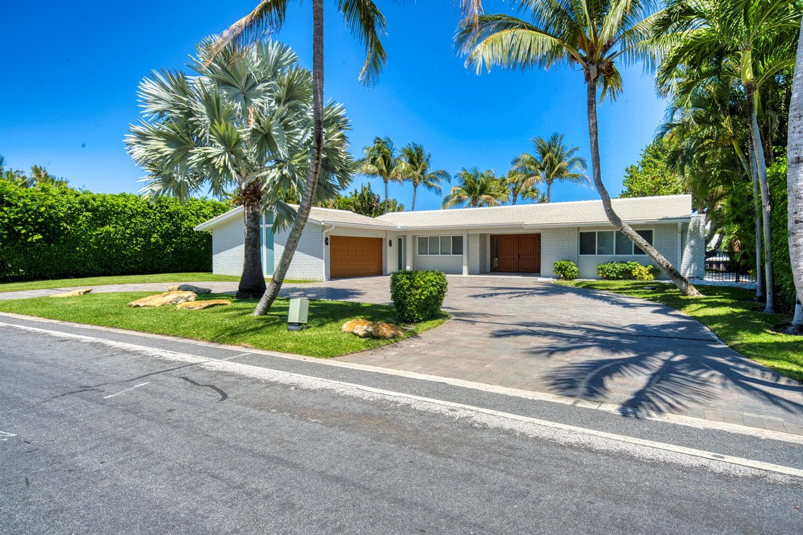 2259 Ibis Isle Road E, Palm Beach, FL 33480 photo 3