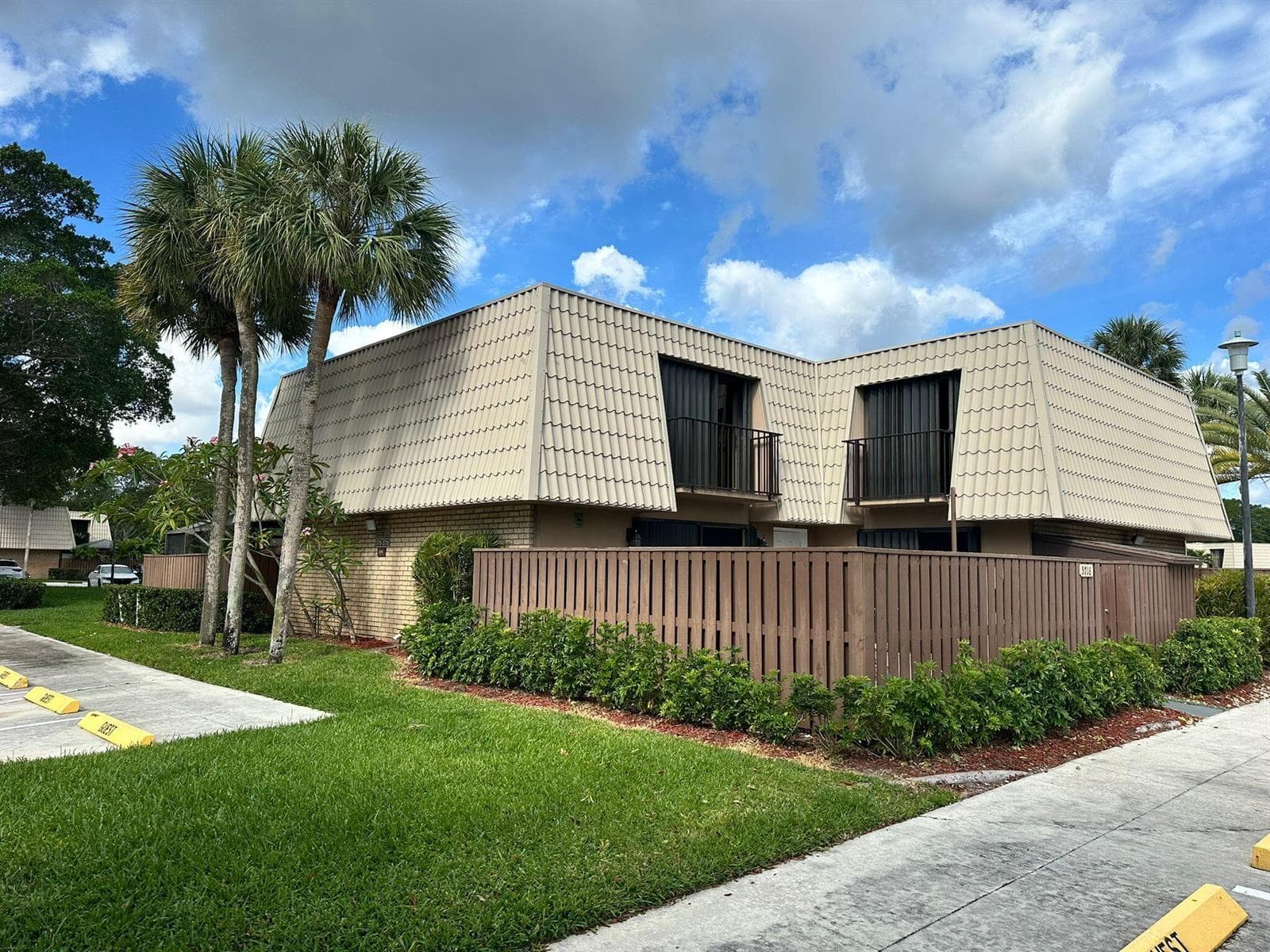 5718 57th Way, West Palm Beach, FL 33409 photo 2