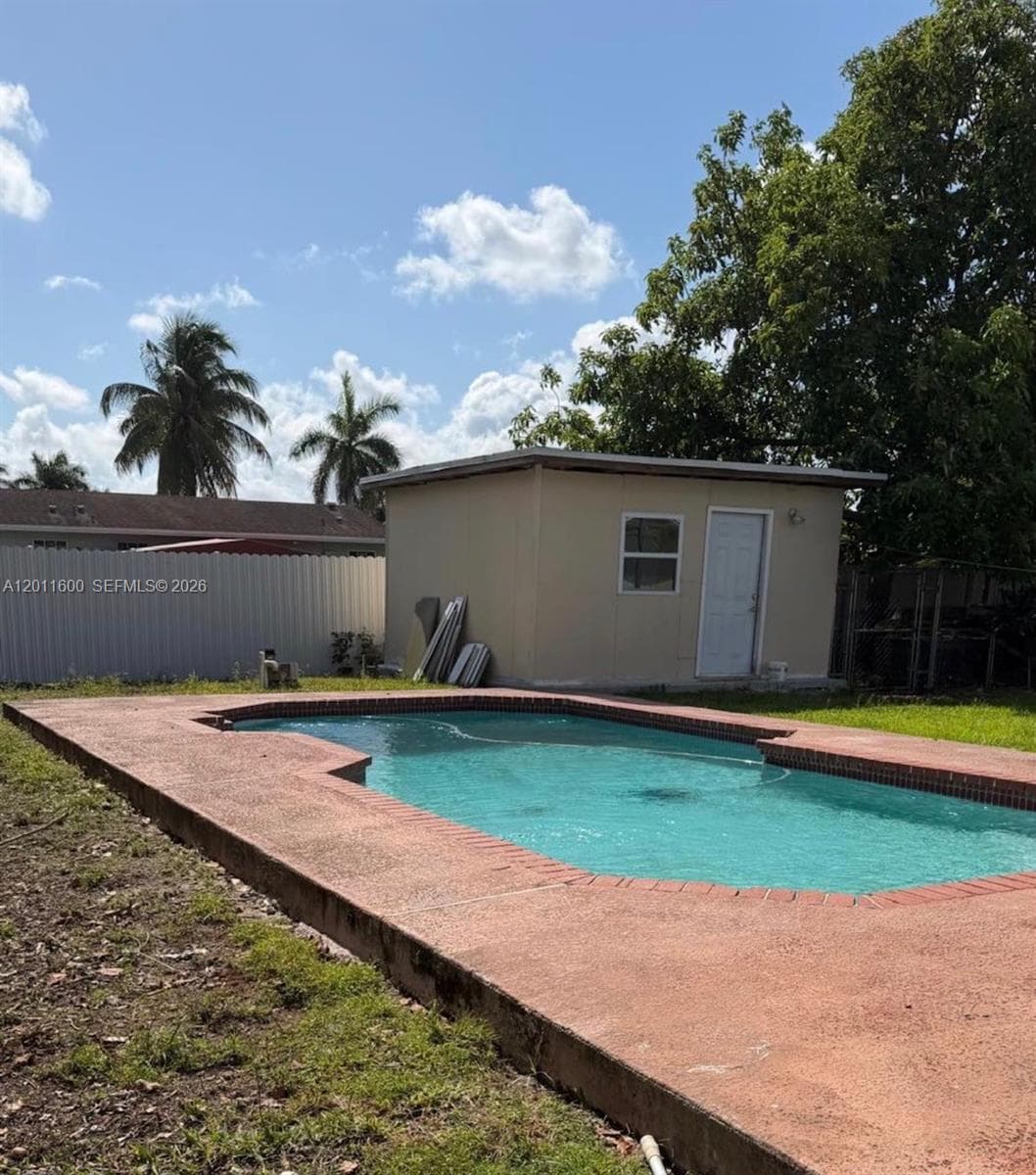 1701 NW 12th Ave, Homestead, FL 33030 photo 3