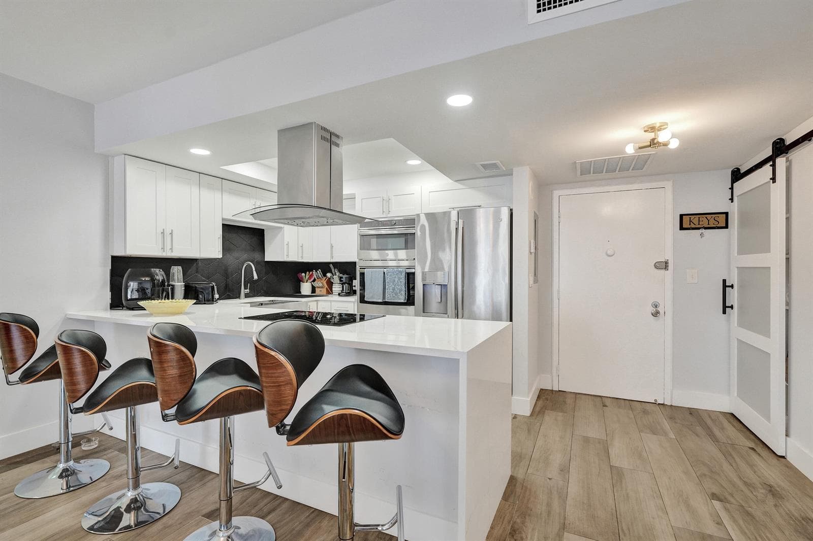 600 Three Islands Boulevard # 615, Hallandale Beach, FL 33009 photo 2