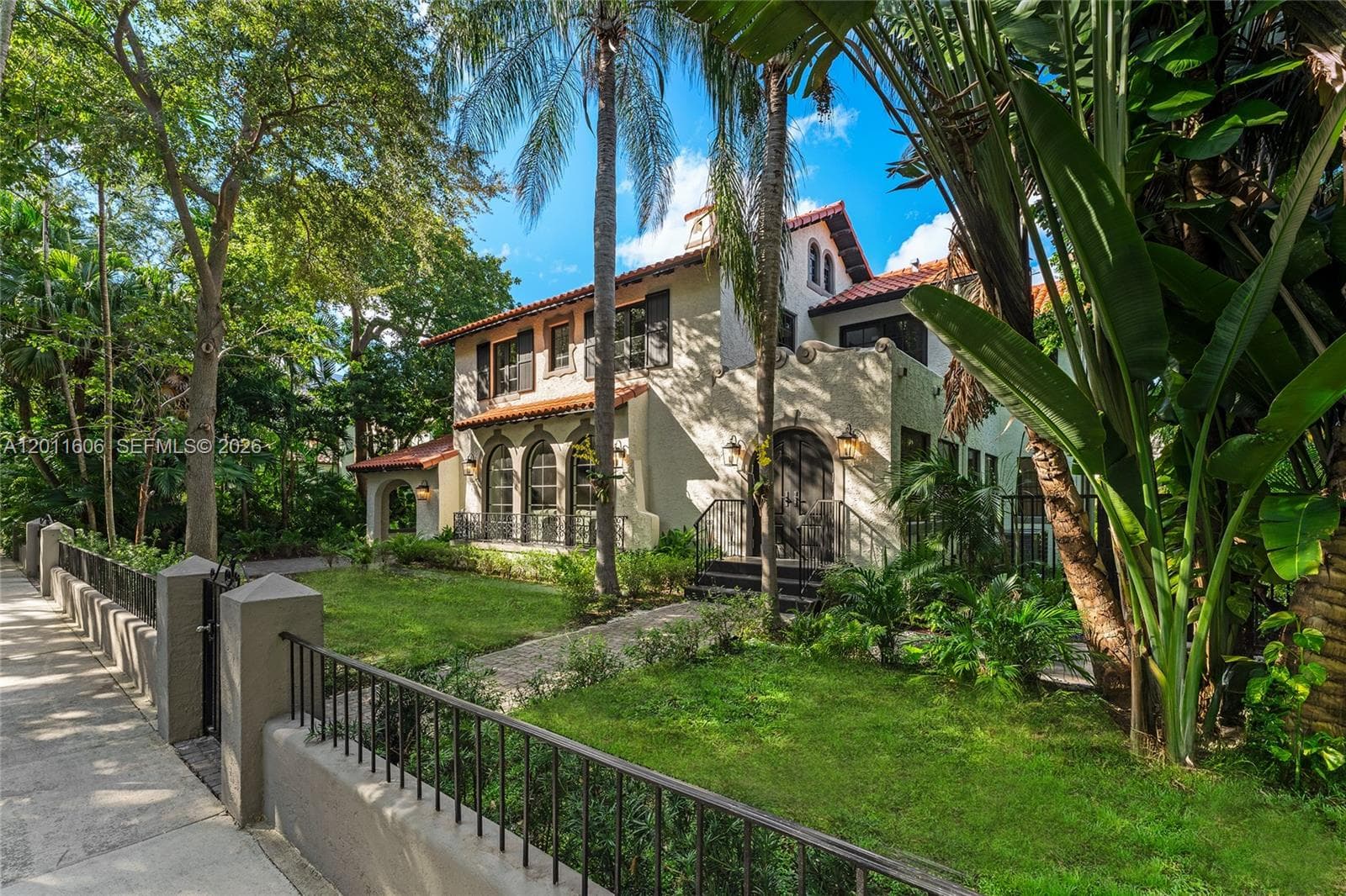 547 NE 57th St, Miami, FL 33137 photo 4
