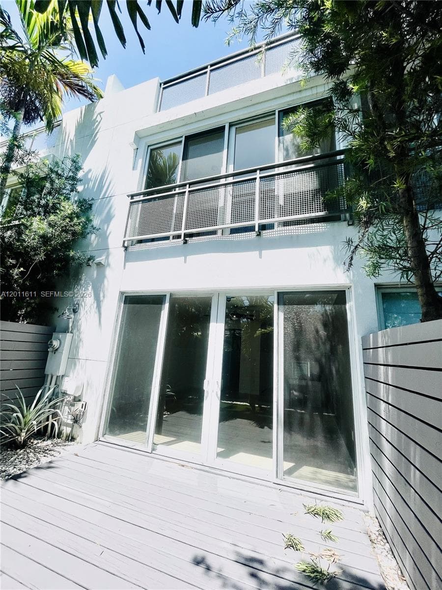 822 NE 19th Ave, Fort Lauderdale, FL 33304 photo 4