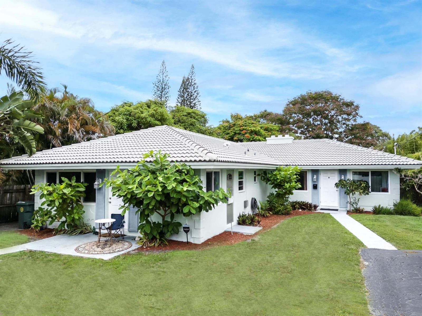 1680 NE 34th Lane # B, Oakland Park, FL 33334 photo 3