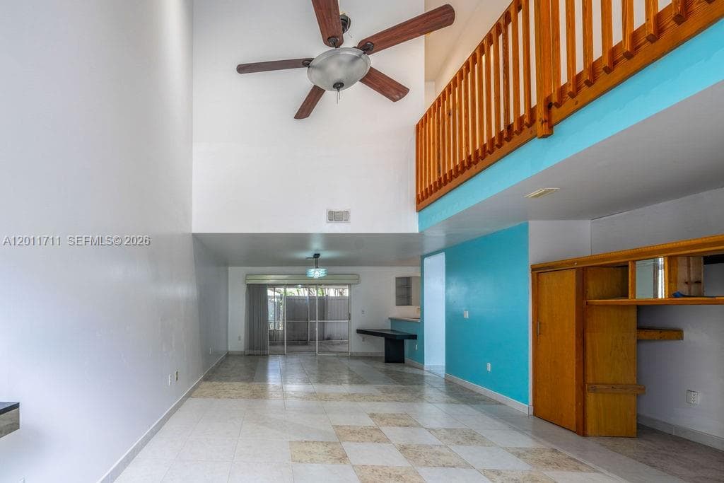 243 NE 212th Ter, Miami, FL 33179 photo 4