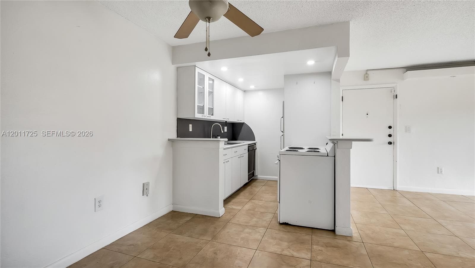 7200 Fairway Dr # H12, Miami Lakes, FL 33014 photo 4