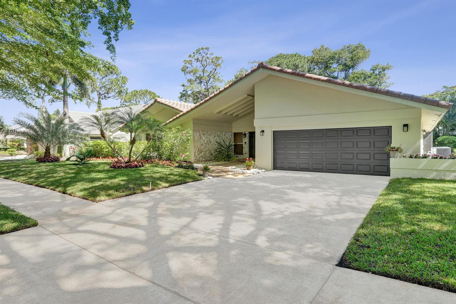 2401 NW 39th Street, Boca Raton, FL 33431 photo 2