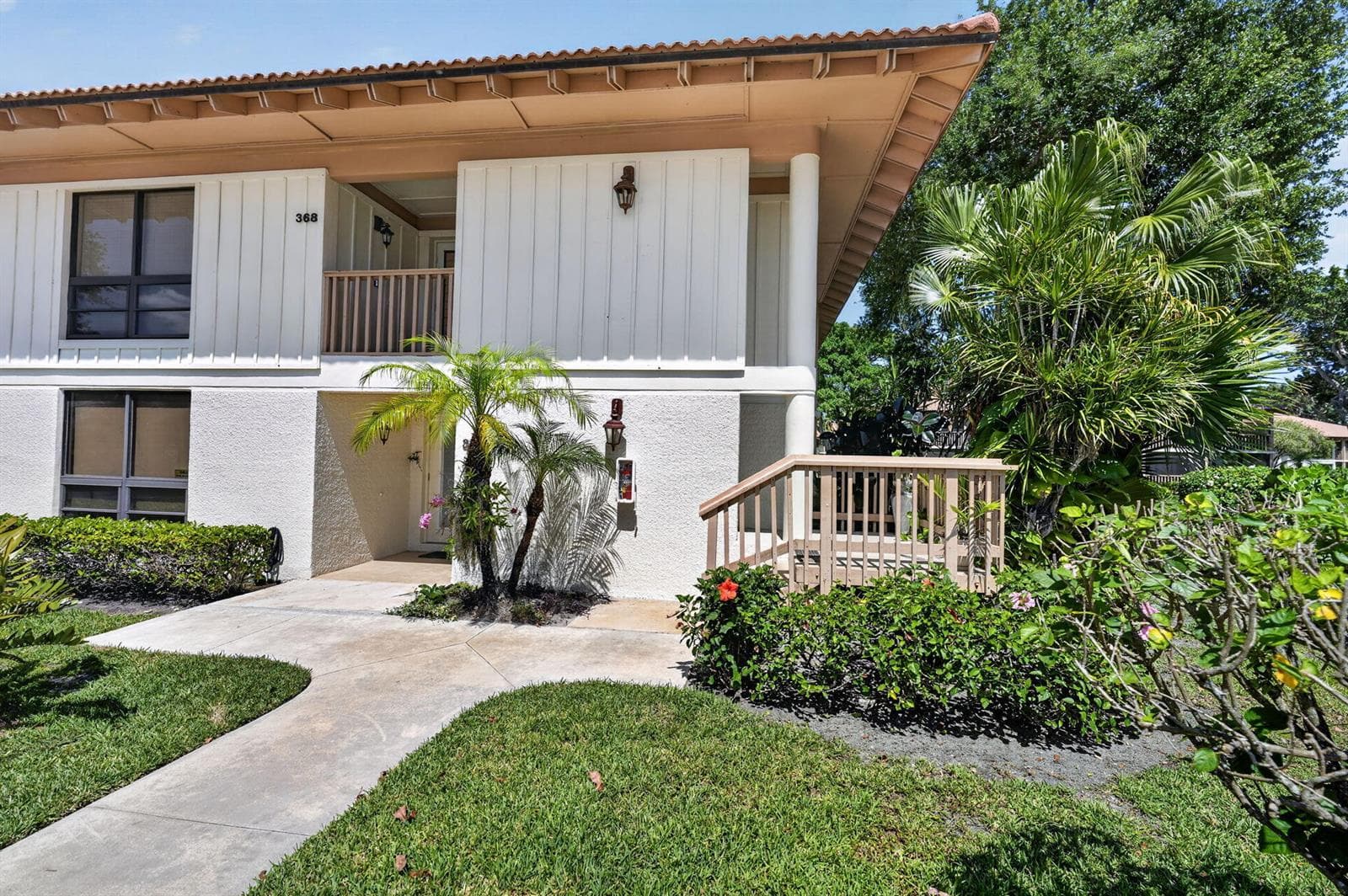 368 Brackenwood Circle, Palm Beach Gardens, FL 33418 photo 3
