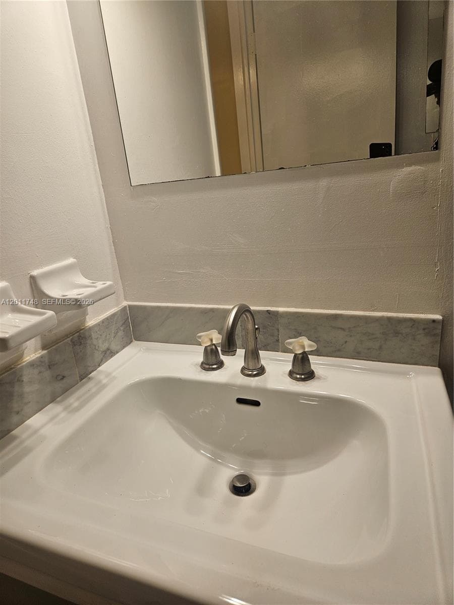 7561 NW 16th St # 2210, Plantation, FL 33313 photo 5