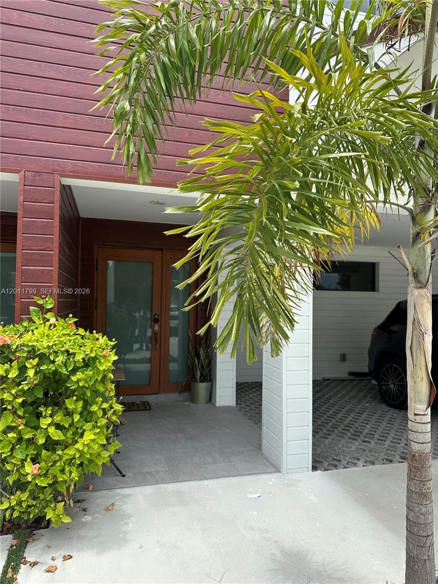 958 NW 10th St # 4, Florida City, FL 33034 photo 3