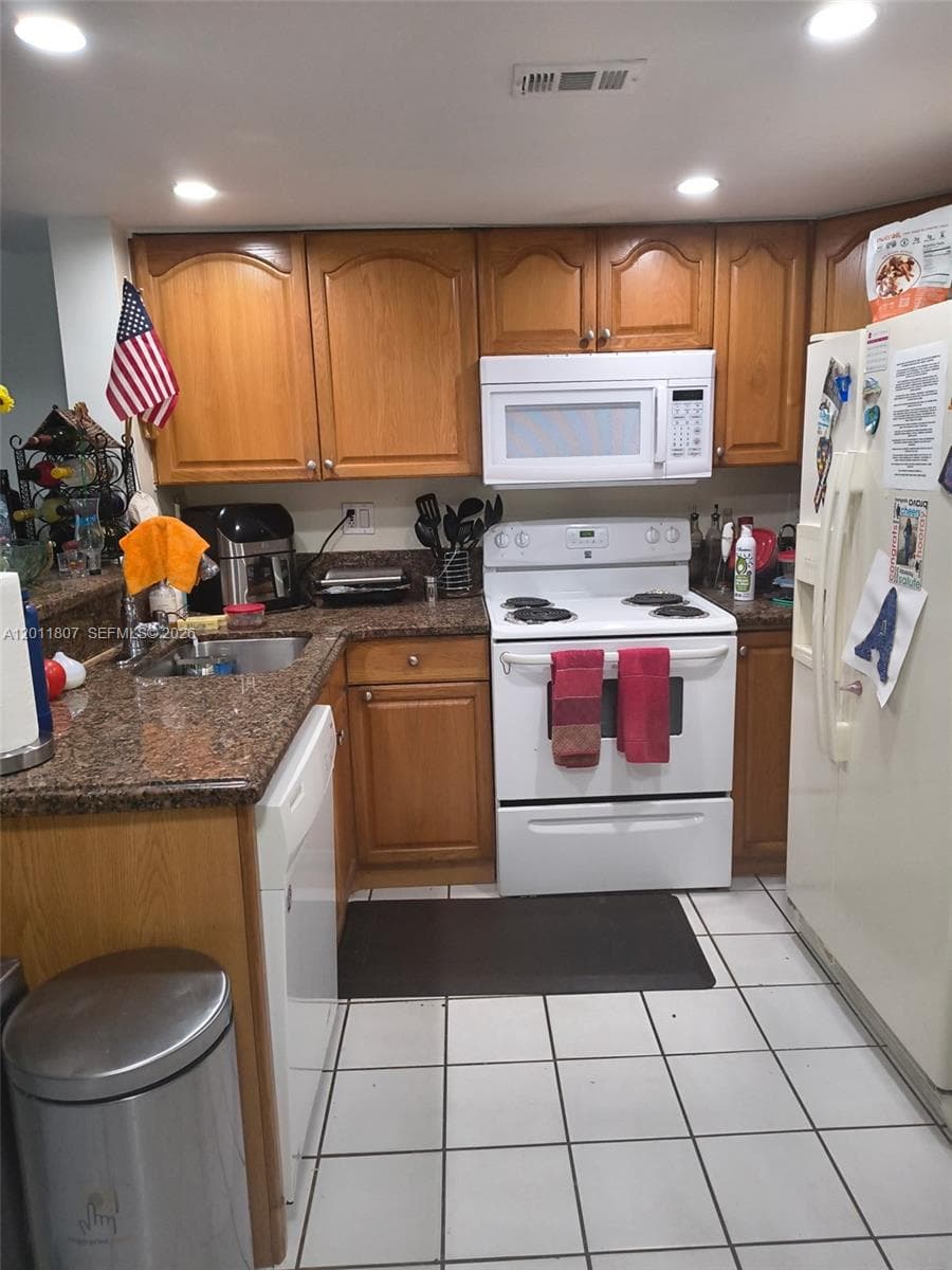 650 NW 86th Pl # 3-101, Miami, FL 33126 photo 2