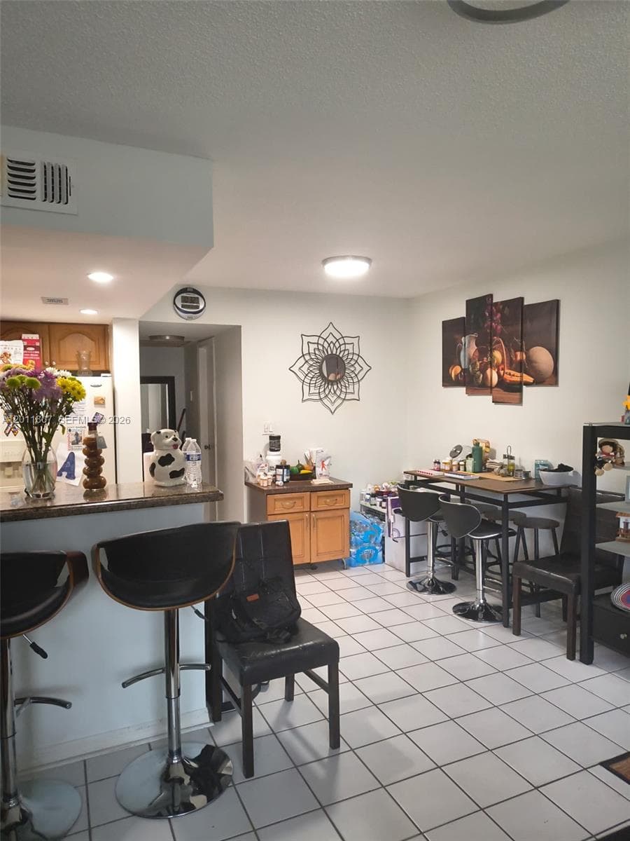 650 NW 86th Pl # 3-101, Miami, FL 33126 photo 4