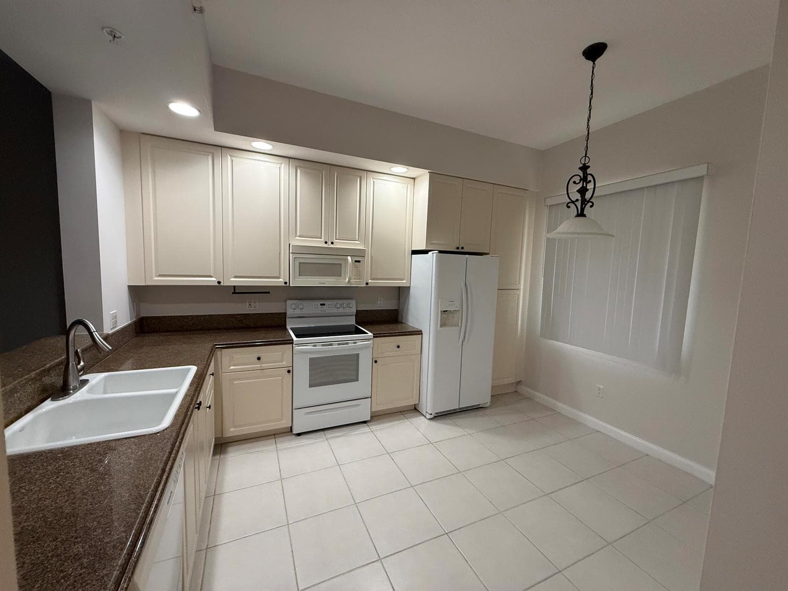 20 Harbour Isle Drive W # Ph01, Fort Pierce, FL 34949 photo 2
