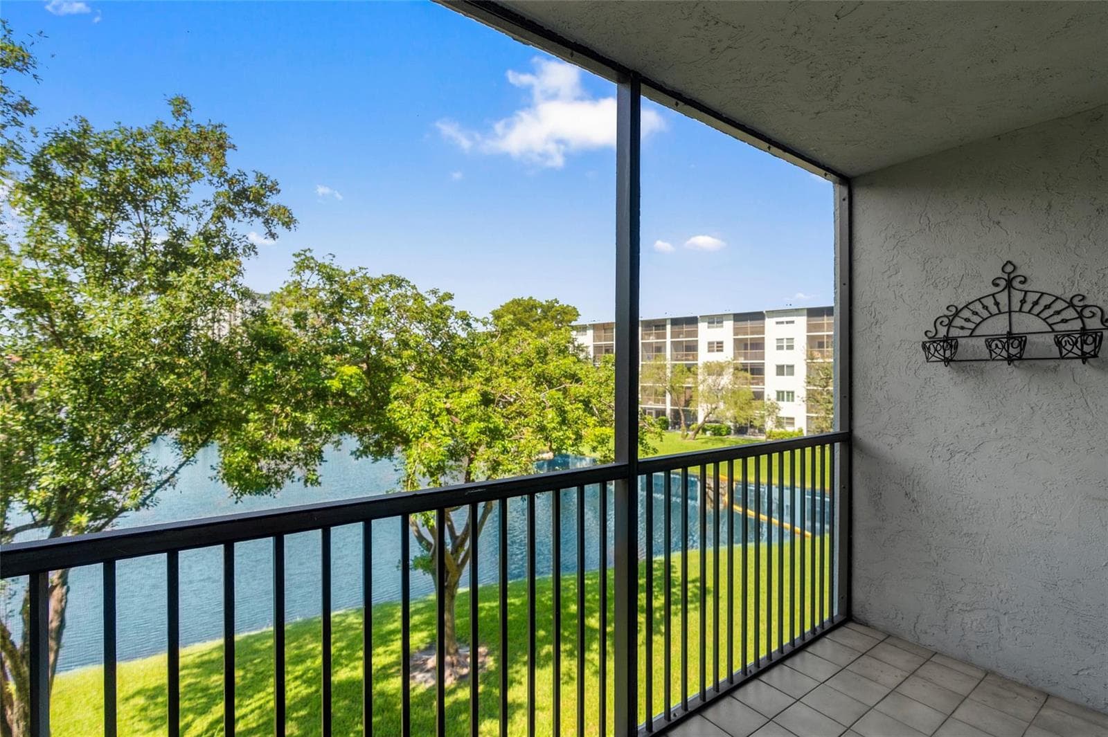 2226 N Cypress Bend Drive # 308, Pompano Beach, FL 33069 photo 3