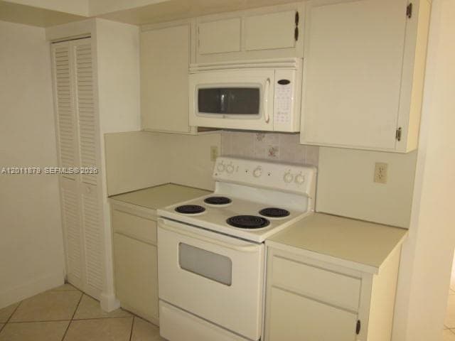8853 SW 112 PL, Miami, FL 33176 photo 4