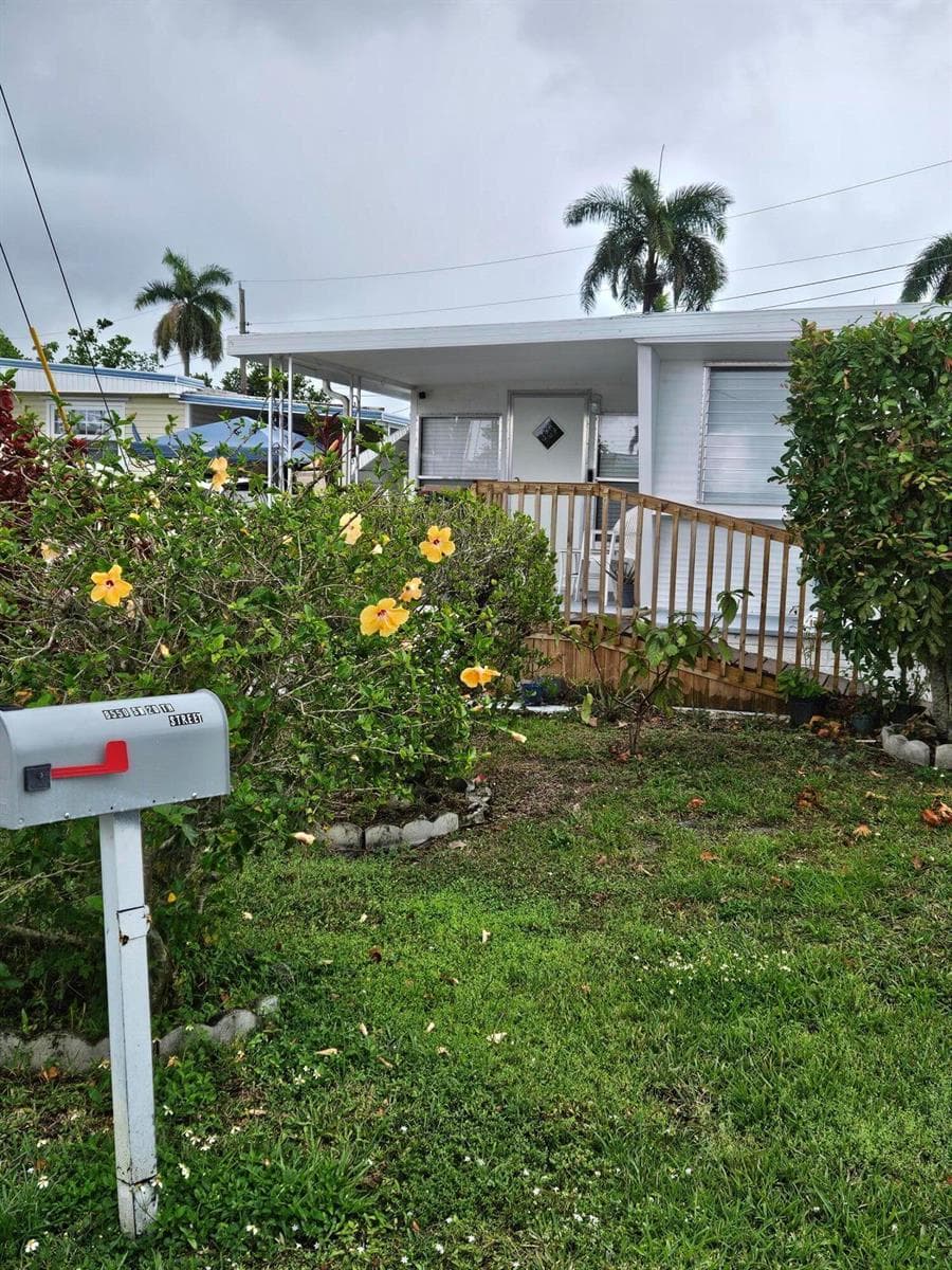 8550 SW 20th Street, Davie, FL 33324 photo 4