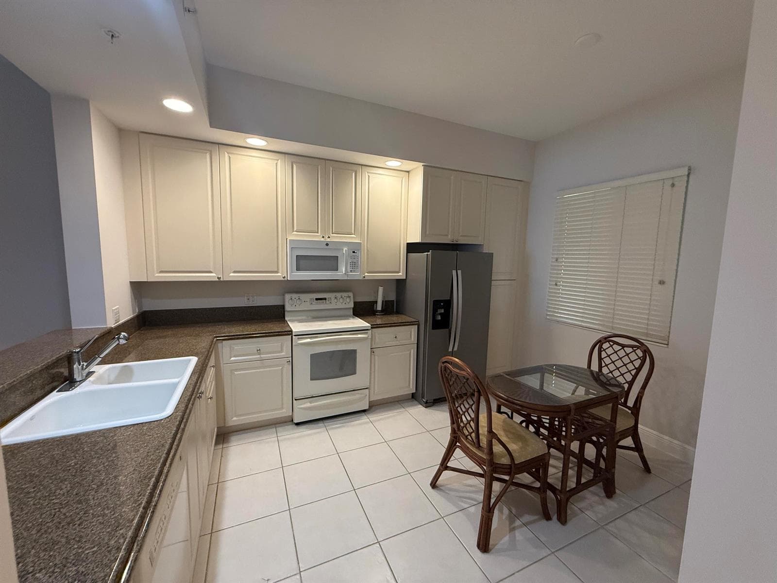 11 W Harbour Isle Dr W # 105, Fort Pierce, FL 34949 photo 3