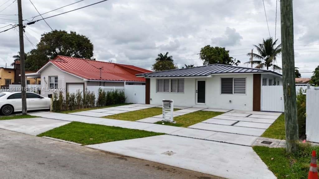 3536 NW 14th Ter, Miami, FL 33125 photo 2