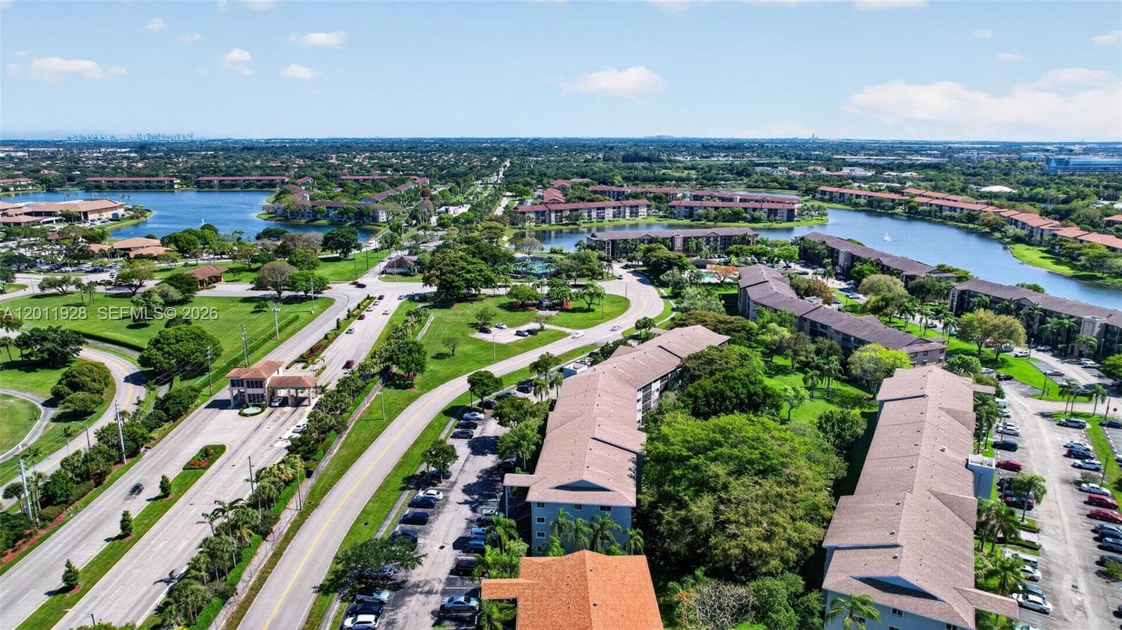 800 SW 137th Ave # 411G, Pembroke Pines, FL 33027 photo 3
