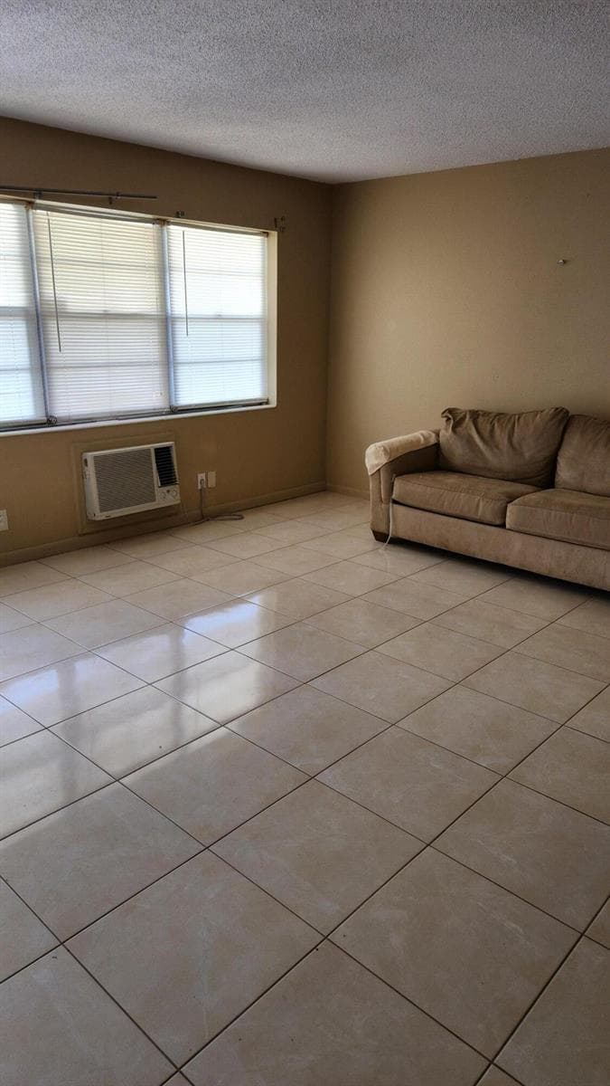 102 Andover D, West Palm Beach, FL 33417 photo 5