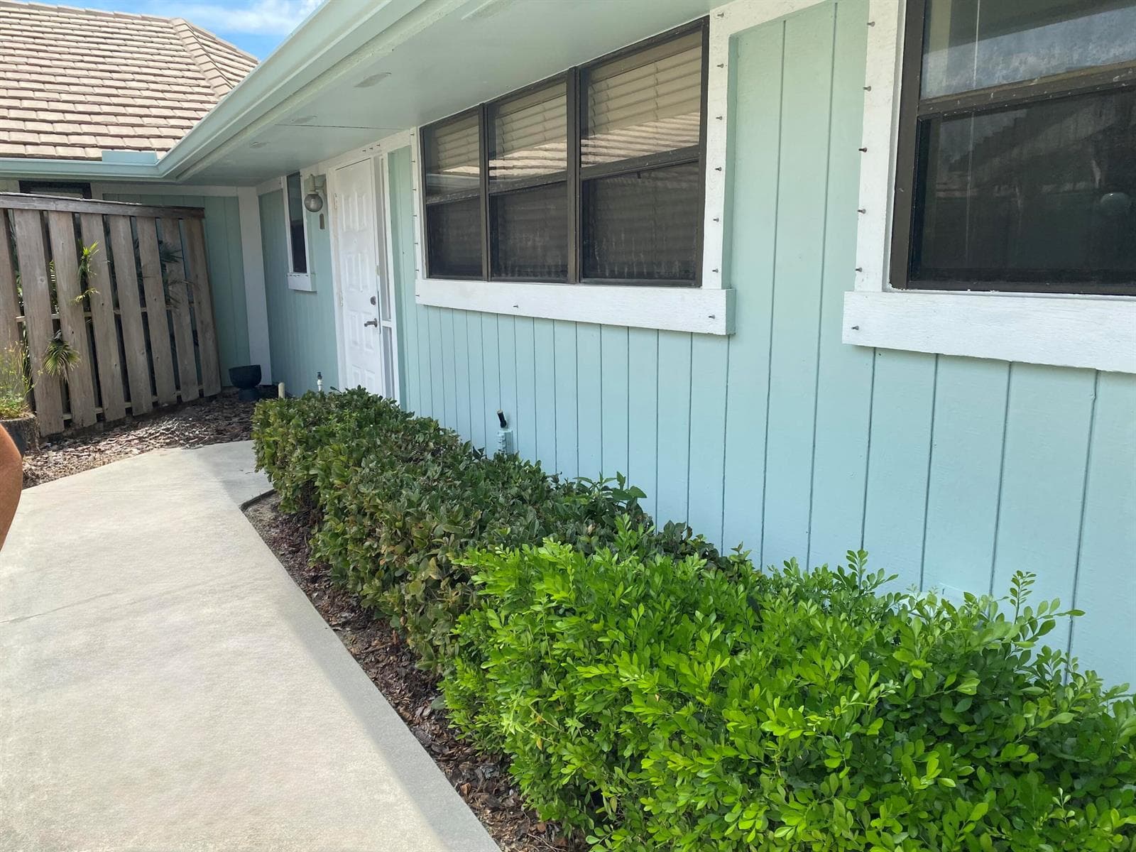 1127 E Seminole Avenue # 13d, Jupiter, FL 33477 photo 2
