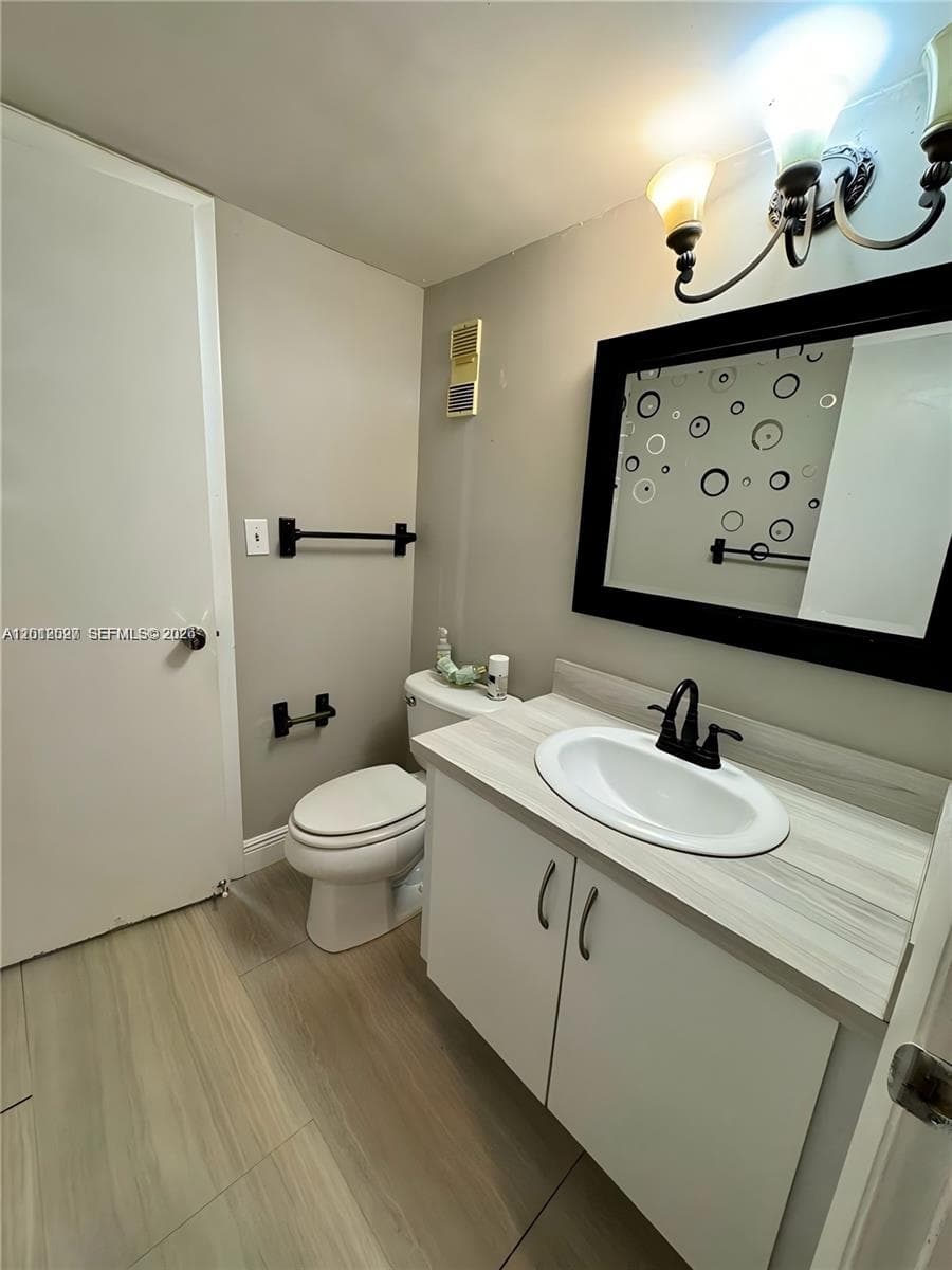 1100 Saint Charles Pl # 606, Pembroke Pines, FL 33026 photo 5