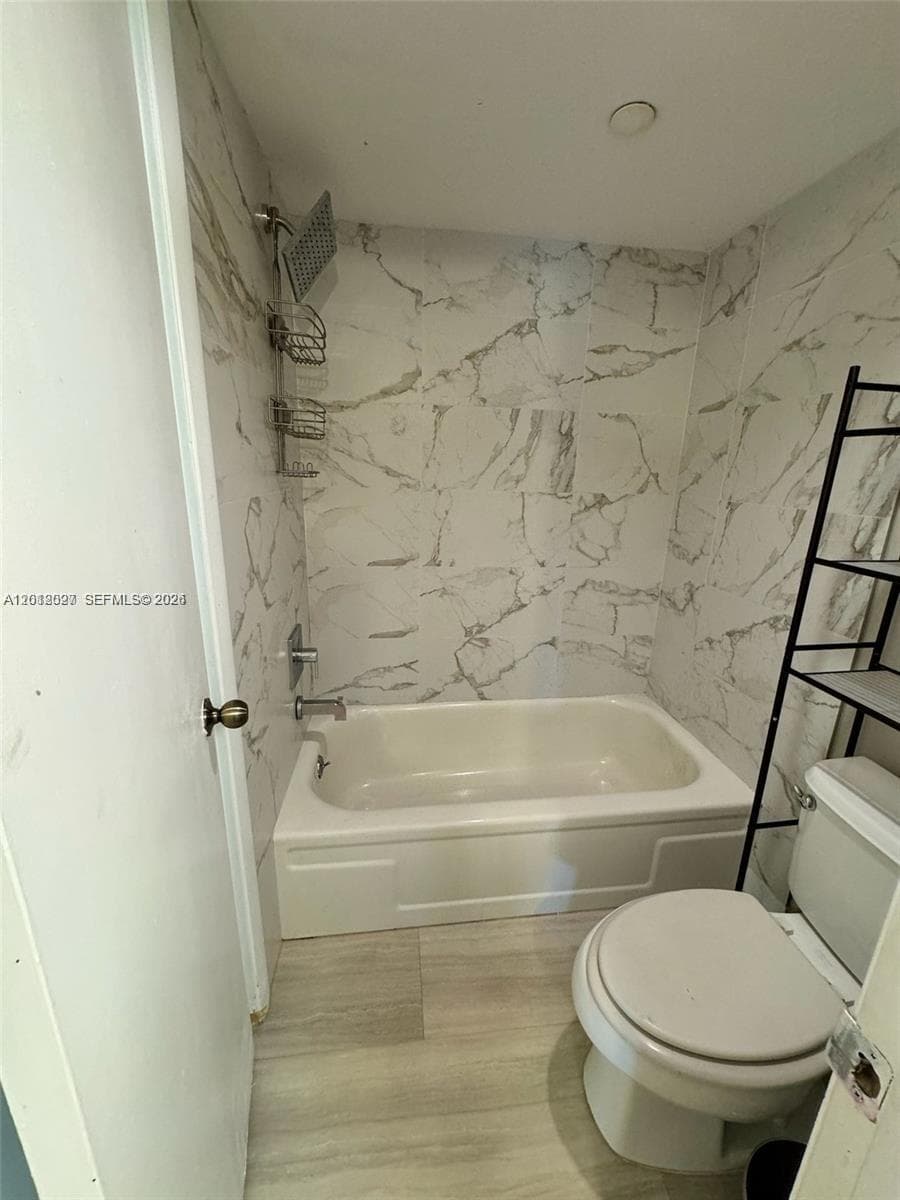 1100 Saint Charles Pl # 606, Pembroke Pines, FL 33026 photo 4