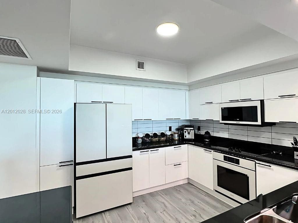 14951 Royal Oaks Ln # 1708, North Miami, FL 33181