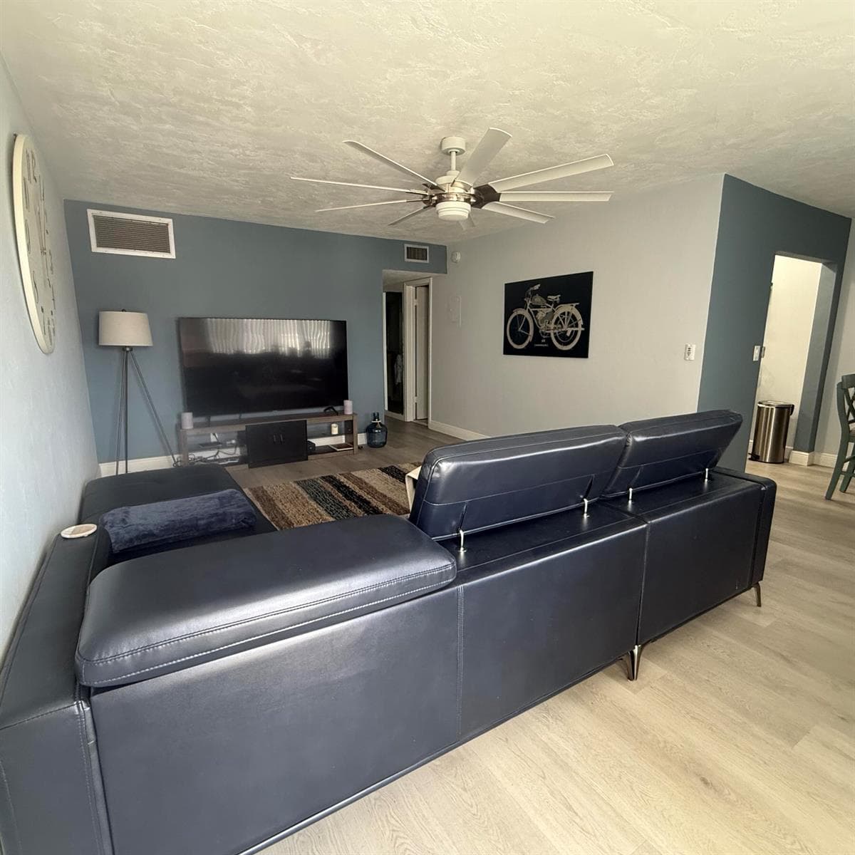 2102 Lake Osborne Drive # 20, FL 33461 photo 2