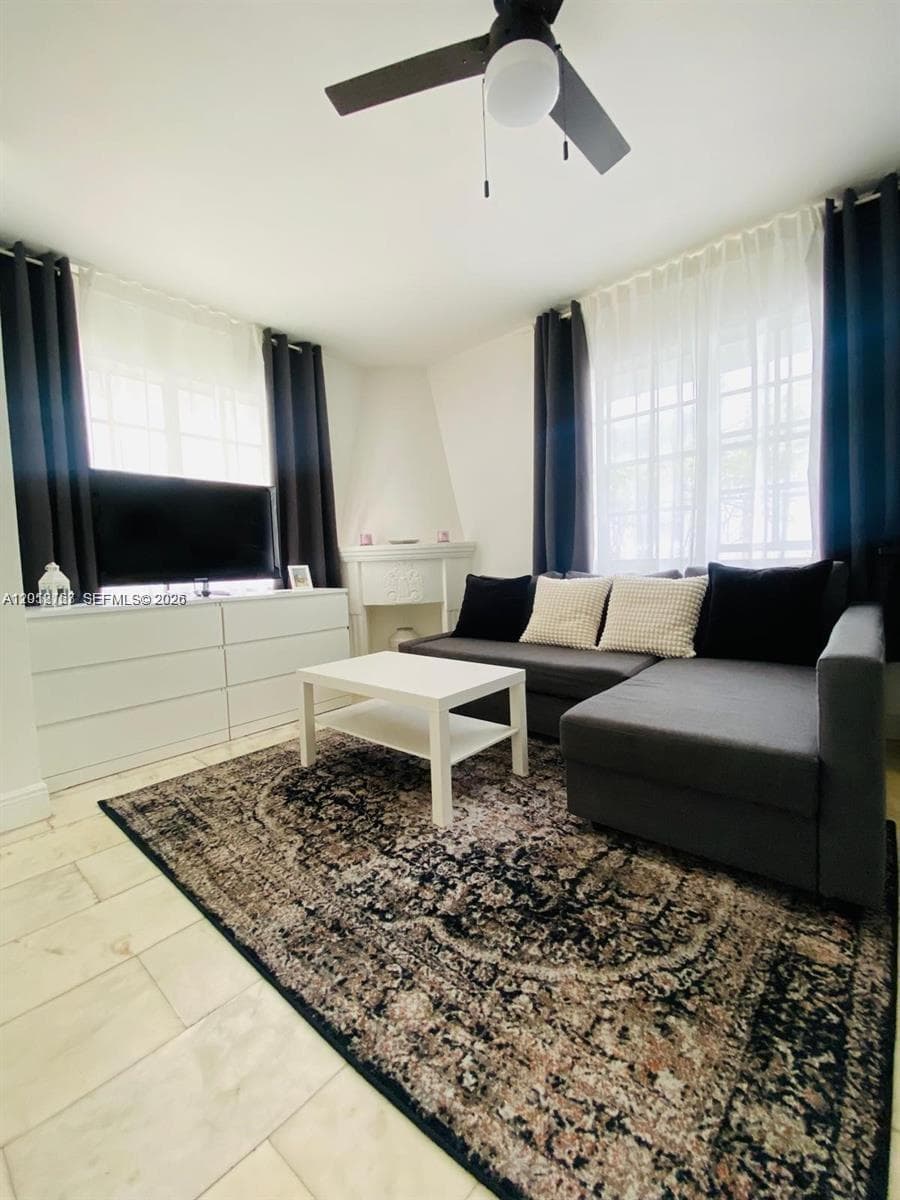 1526 Pennsylvania Ave # 20, Miami Beach, FL 33139 photo 3
