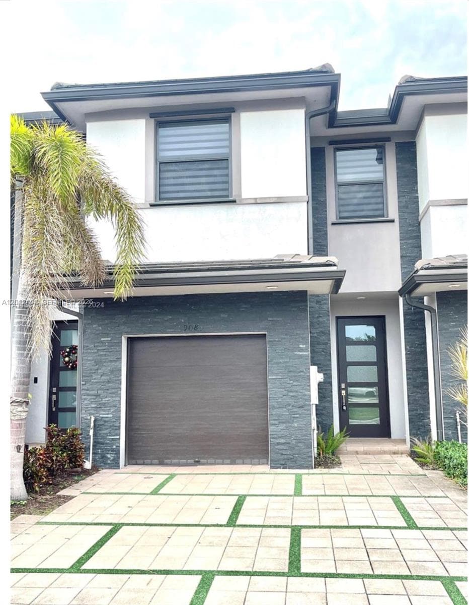 9083 NW 159th St # 9083, Miami Lakes, FL 33018 photo 4